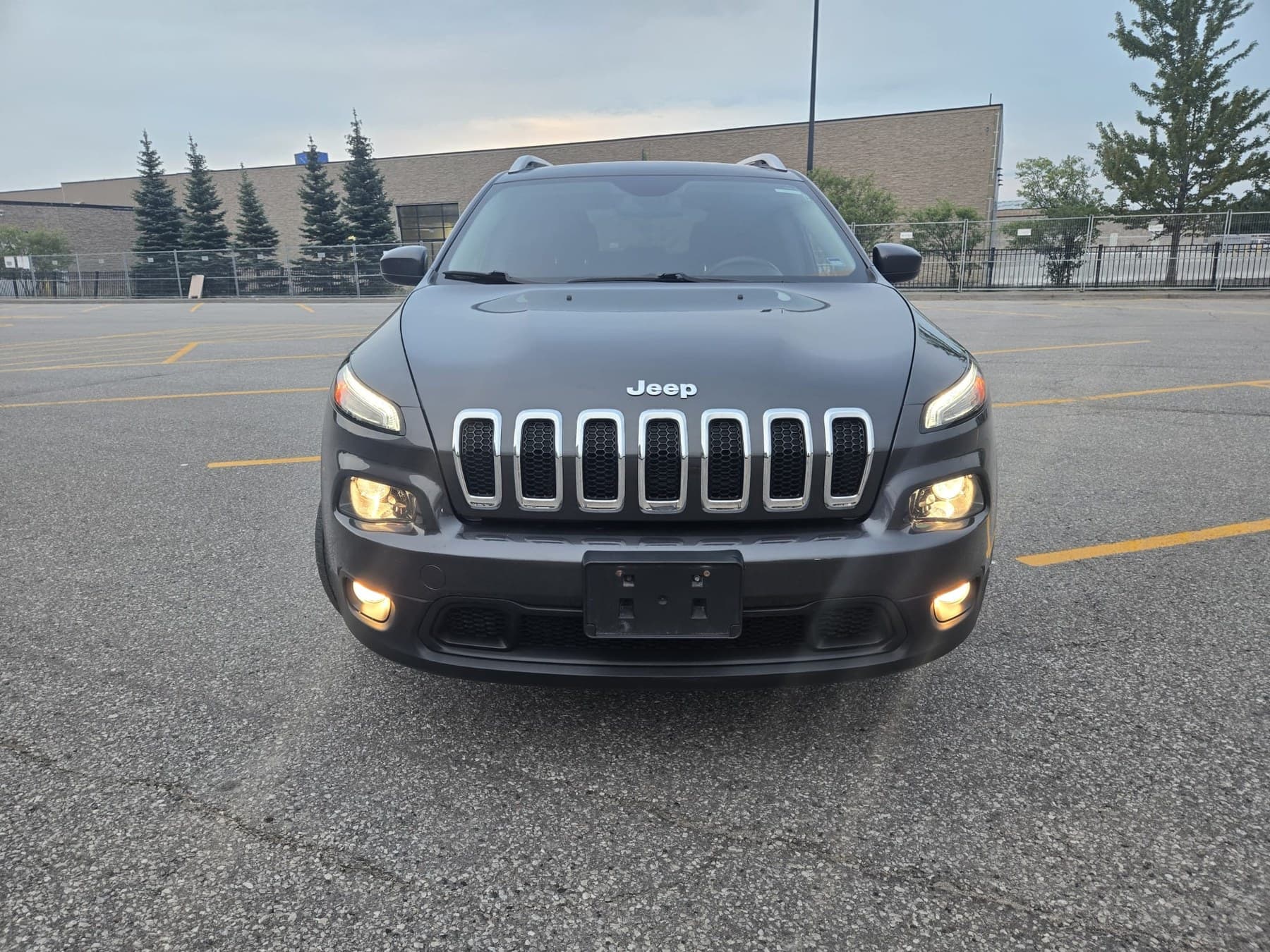 2015 Jeep Cherokee, photo 2