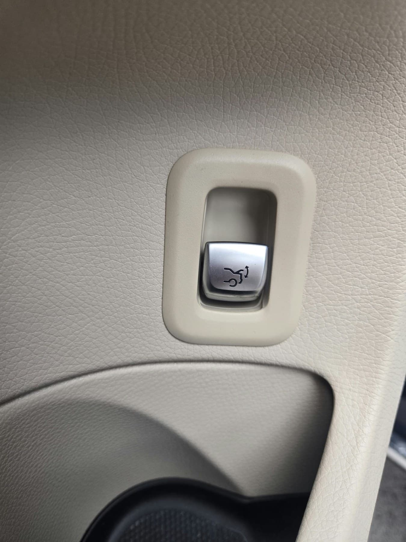 2015 Mercedes-Benz C300, photo 12