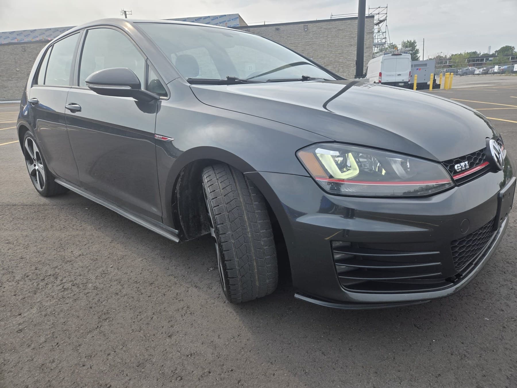 2017 Volkswagen Golf GTI, photo 2