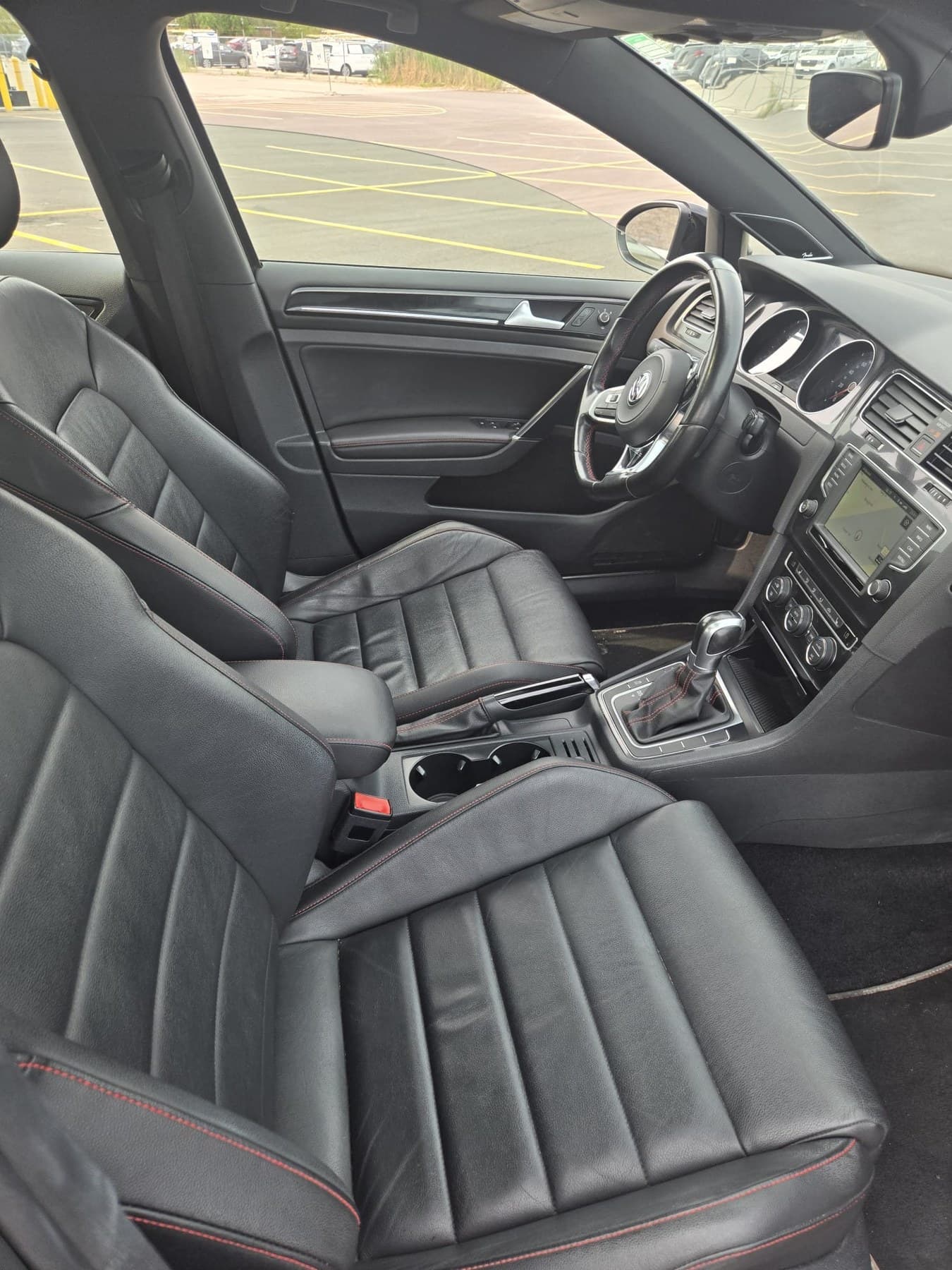 2017 Volkswagen Golf GTI, photo 5