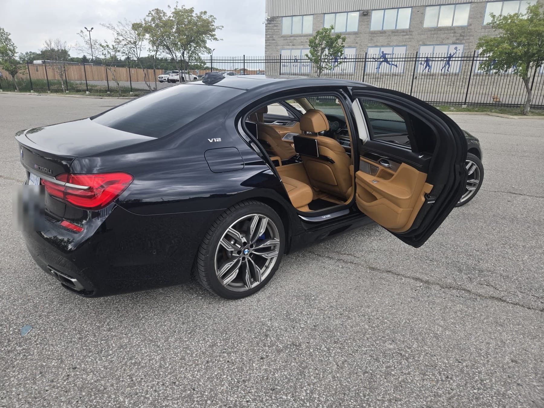 2019 BMW M760Li, photo 2