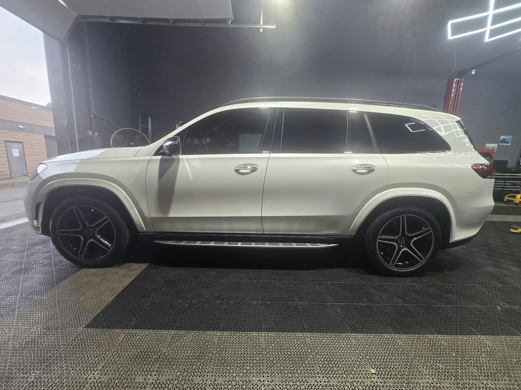 2021 Mercedes-Benz GLS450, photo 3
